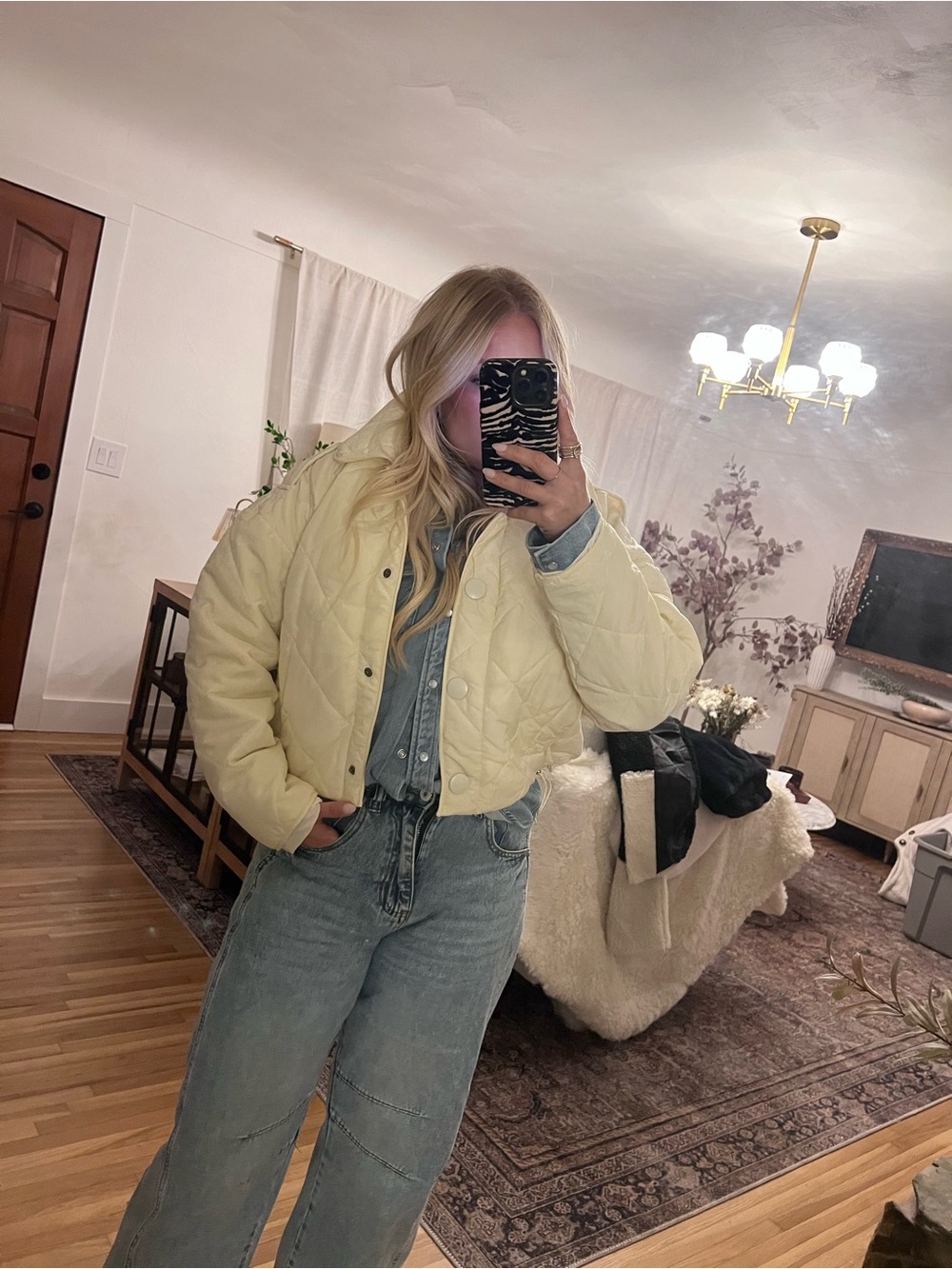 Women's Quilted Cropped Jacket - light cream (not yellow)